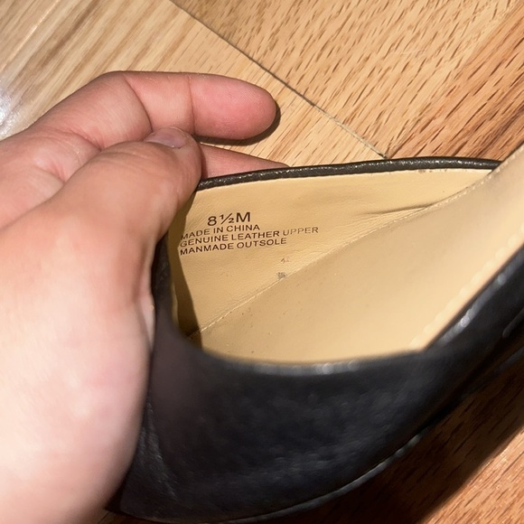 Talbots black genuine leather pointed mini women’s heels - Picture 8 of 9